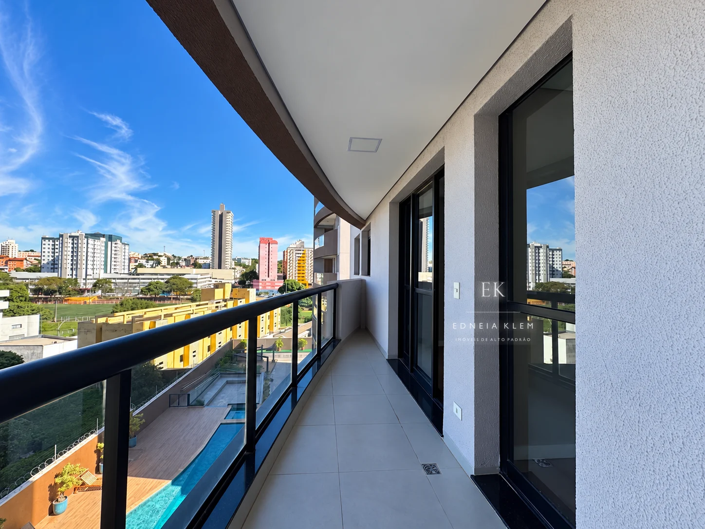 Varanda com vista para a região do Parque do Povo — foto 3