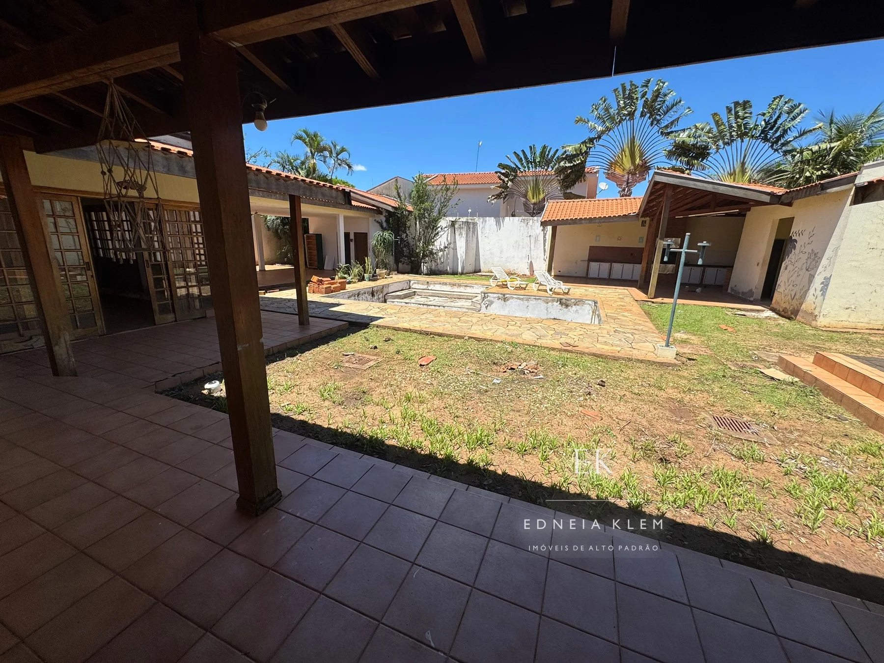 As varandas abrem para o jardim