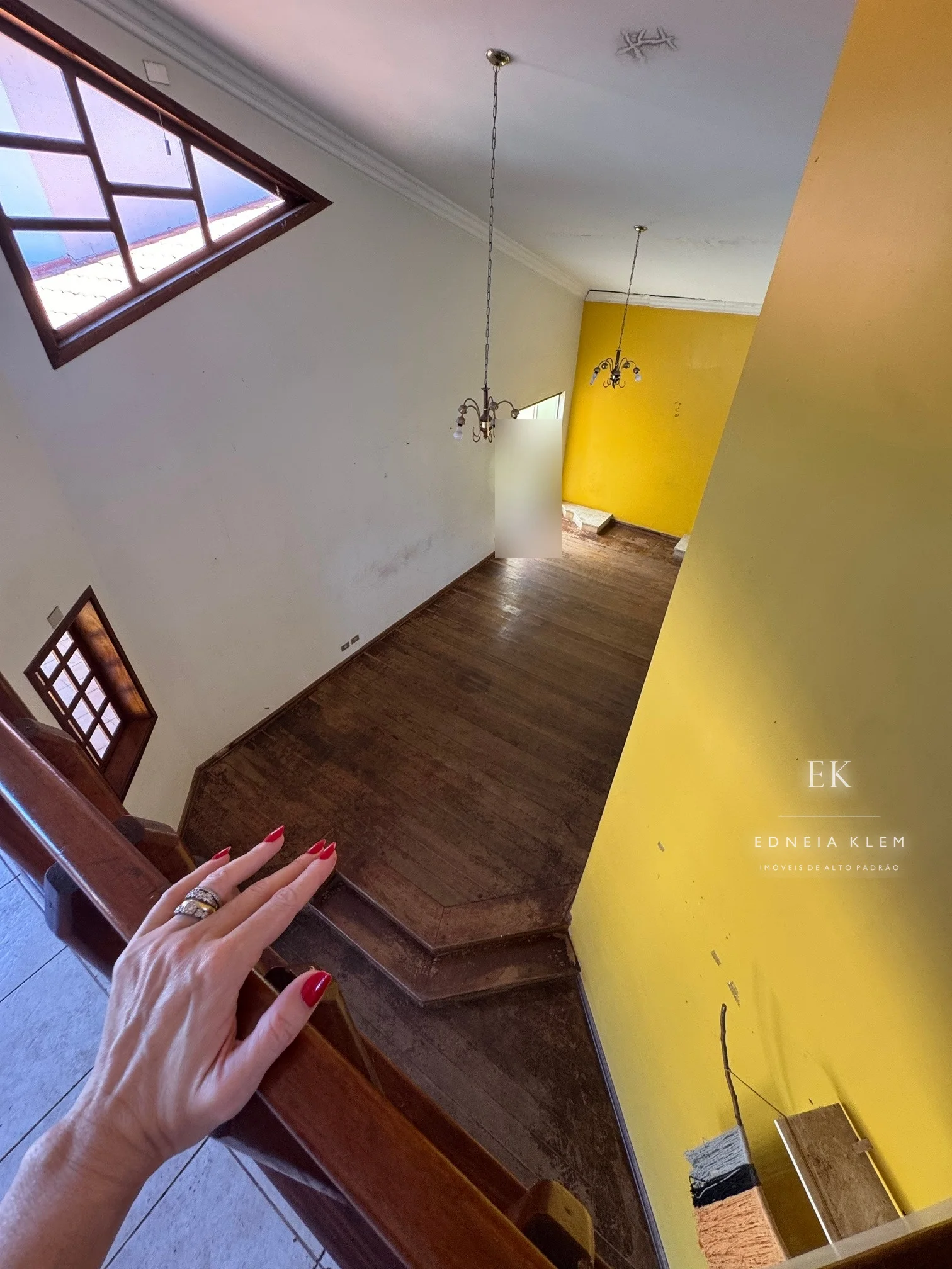 A sala de jantar vista do mezanino — hoje